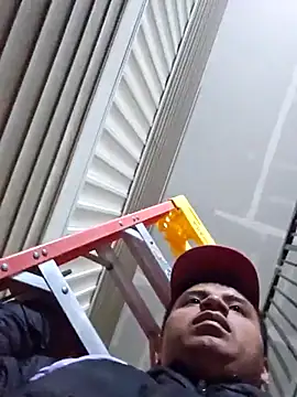 Snapshot of Diablo9804 chatting on 10-22-25, 12:04 Diablo9804 online show from 10-22-25, 12:04