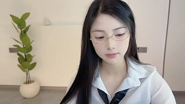 Snapshot of HaagenDazs_ chatting on 03-17-25, 01:03 HaagenDazs  online show from 03-17-25, 01:03