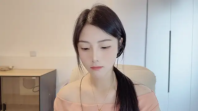 HaagenDazs  online show from 04-18-26, 03:20