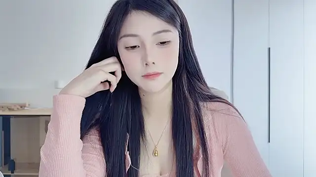 Snapshot of HaagenDazs_ chatting on 02-24-26, 04:02 HaagenDazs online show from 02-24-26, 04:02