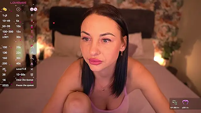 KristiiMax online show from 09-19-25, 04:22