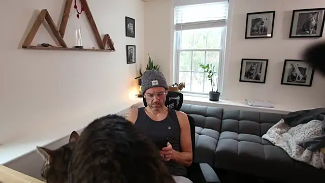 BradBronton online show from 02-17-26, 06:49