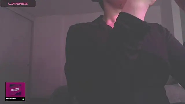 Snapshot of modjo_ chatting on 10-11-25, 04:02 modjo online show from 10-11-25, 04:02