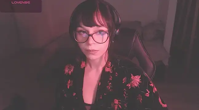 Snapshot of modjo_ chatting on 12-21-24, 06:41 modjo online show from 12-21-24, 06:41