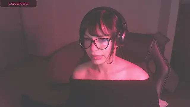 Snapshot of modjo_ chatting on 09-28-25, 05:47 modjo online show from 09-28-25, 05:47