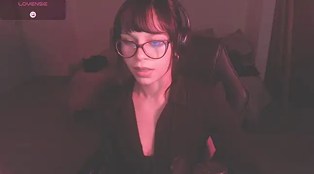 Snapshot of modjo_ chatting on 12-29-24, 06:14 modjo online show from 12-29-24, 06:14