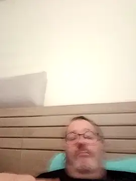 mike9473 online show from 11-02-25, 04:01