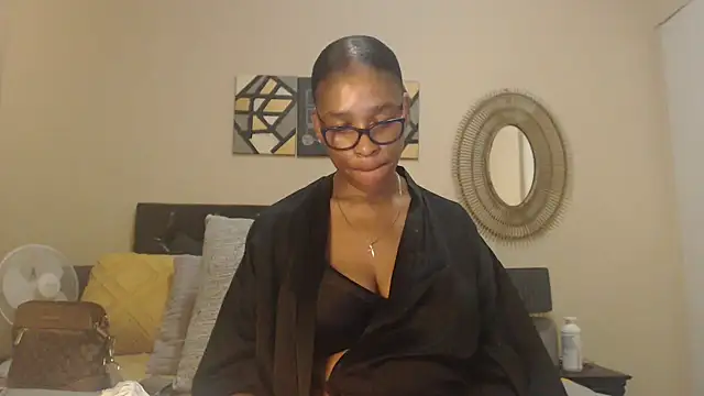 Creamyass22 online show from 04-16-26, 06:52