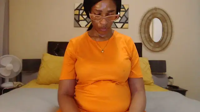 Creamyass22 online show from 11-24-25, 04:29