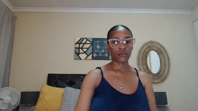 Creamyass22 online show from 11-18-25, 05:38