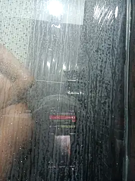 LunaZambrano online show from 11-13-25, 02:37