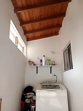 LunaZambrano online show from 10-29-25, 02:16