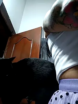 LunaZambrano online show from 11-21-25, 02:32