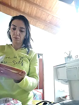 LunaZambrano online show from 12-03-25, 12:26