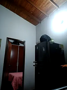 LunaZambrano online show from 02-13-26, 12:49