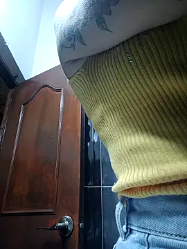 LunaZambrano online show from 04-15-26, 03:12