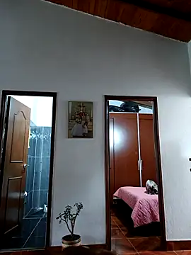 LunaZambrano online show from 02-11-26, 01:33