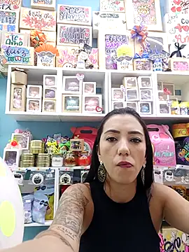 LunaZambrano online show from 09-24-25, 06:03