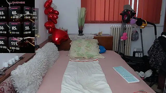 MilfDolores online show from 12-17-25, 07:24