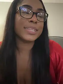 Snapshot of CandyLuxxxx chatting on 02-01-25, 01:20 CandyLuxxxx online show from 02-01-25, 01:20