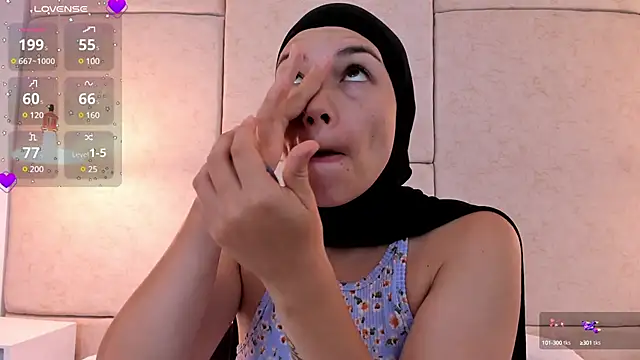 aisha vs online show from 02-27-25, 12:01