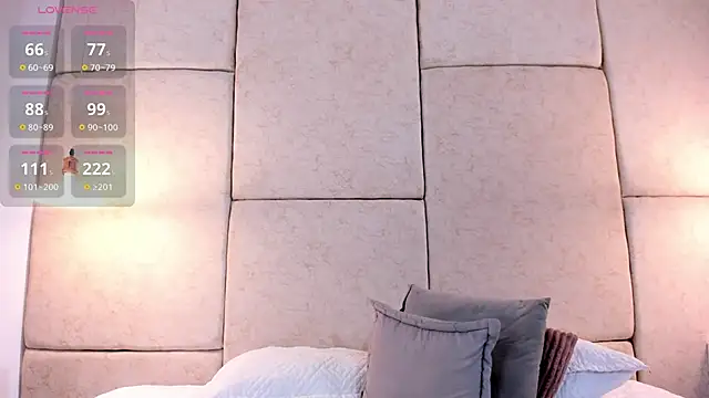 aisha vs online show from 10-27-25, 12:50