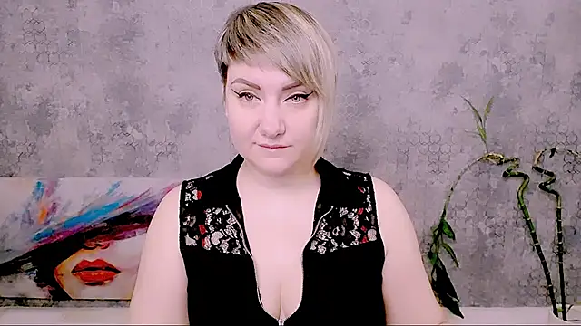 Djullia online show from 02-08-26, 06:11