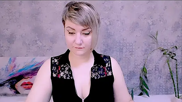 Djullia online show from 11-17-25, 06:17