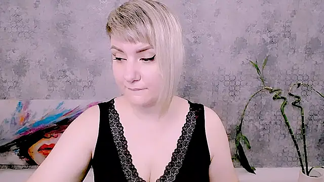 Djullia online show from 07-04-26, 05:14