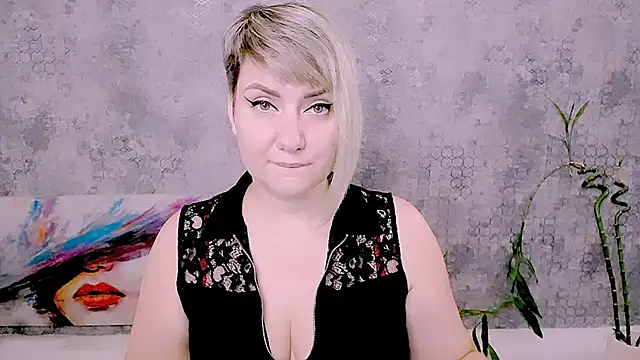Djullia online show from 07-26-26, 05:03