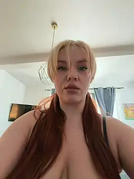 AnjaAmelia online show from 04-28-26, 09:35