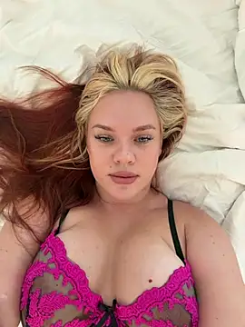 Snapshot of AnjaAmelia chatting on 07-23-26, 10:45 AnjaAmelia online show from 07-23-26, 10:45