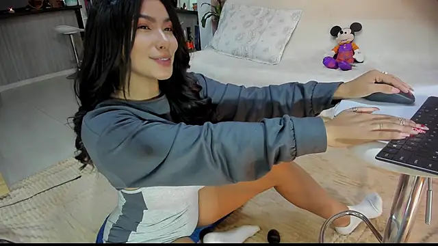 CelesteBreedlove online show from 02-07-25, 06:56