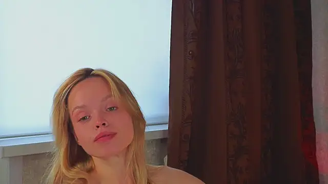Snapshot of sinteas chatting on 07-25-26, 12:44 sinteas online show from 07-25-26, 12:44