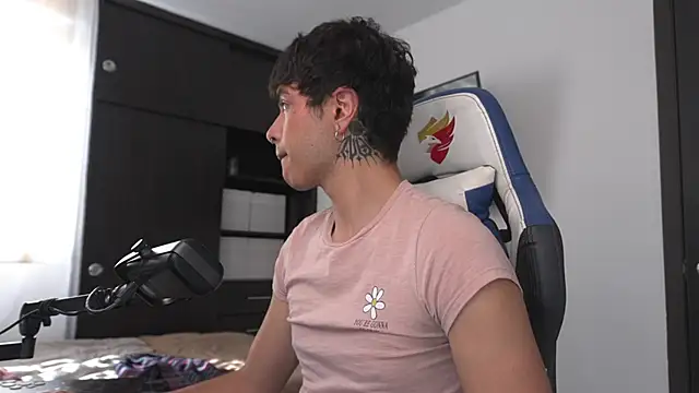  morghan  online show from 04-16-26, 07:36