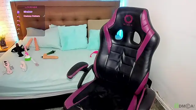 mila katts online show from 11-07-25, 03:55