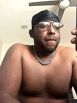 Snapshot of Londonfrotadejr chatting on 12-06-24, 04:12 Londonfrotadejr online show from 12-06-24, 04:12