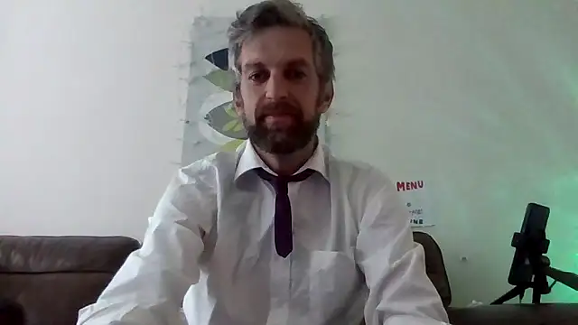 Snapshot of Matts1988 chatting on 09-10-25, 04:17 Matts1988 online show from 09-10-25, 04:17