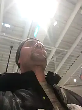 Snapshot of Govora chatting on 03-02-25, 04:36 Govora online show from 03-02-25, 04:36