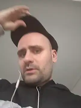 Snapshot of Govora chatting on 01-31-25, 01:23 Govora online show from 01-31-25, 01:23