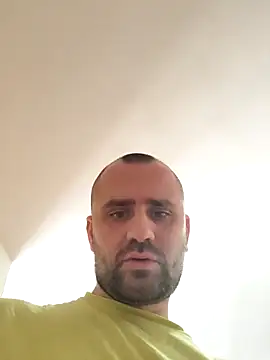 Snapshot of Govora chatting on 01-11-25, 11:56 Govora online show from 01-11-25, 11:56