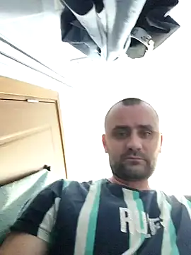 Snapshot of Govora chatting on 01-10-25, 12:06 Govora online show from 01-10-25, 12:06