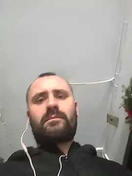 Snapshot of Govora chatting on 01-29-25, 10:58 Govora online show from 01-29-25, 10:58