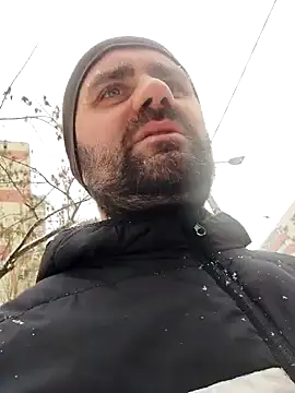 Snapshot of Govora chatting on 02-18-25, 12:17 Govora online show from 02-18-25, 12:17