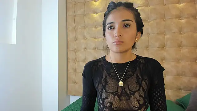 Snapshot of violet_giraldo chatting on 05-29-26, 07:42 violet giraldo online show from 05-29-26, 07:42