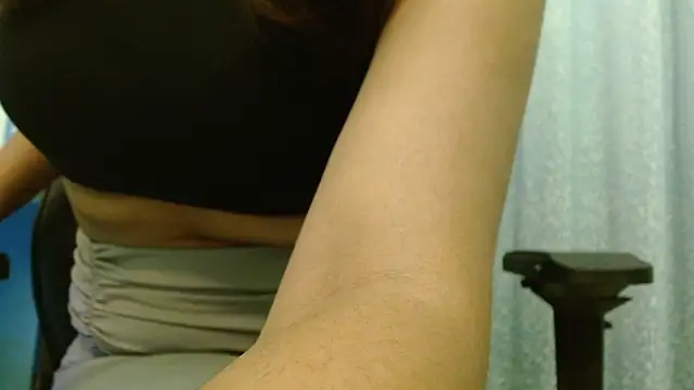Snapshot of CuteRhea69 chatting on 06-10-26, 01:34 CuteRhea69 online show from 06-10-26, 01:34