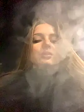 Snapshot of KrisMagnoly chatting on 11-26-25, 05:02 KrisMagnoly online show from 11-26-25, 05:02