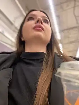 Snapshot of KrisMagnoly chatting on 01-05-26, 05:27 KrisMagnoly online show from 01-05-26, 05:27