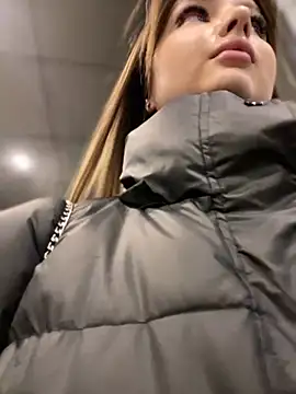 Snapshot of KrisMagnoly chatting on 02-16-25, 04:53 KrisMagnoly online show from 02-16-25, 04:53