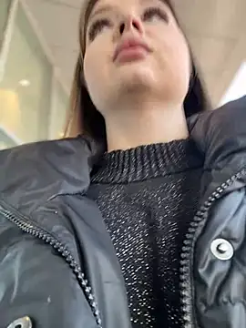 Snapshot of KrisMagnoly chatting on 02-16-25, 01:49 KrisMagnoly online show from 02-16-25, 01:49